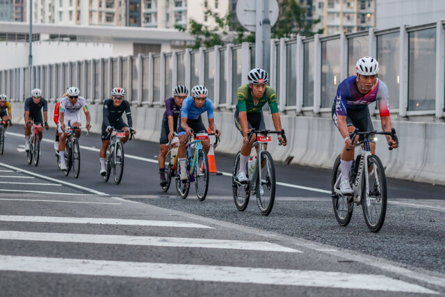 相簿封面:56 km Ride Participants (West Kowloon Highway)