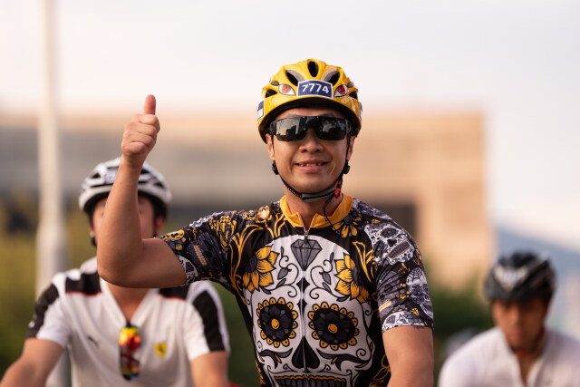 相簿封面:32 km Ride Participants (Start Area at Museum Drive)